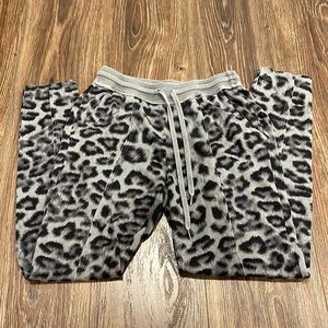 Sweatpants with side packets